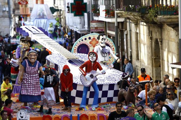 El Desfile de Carrozas cumple su 80 aniversario