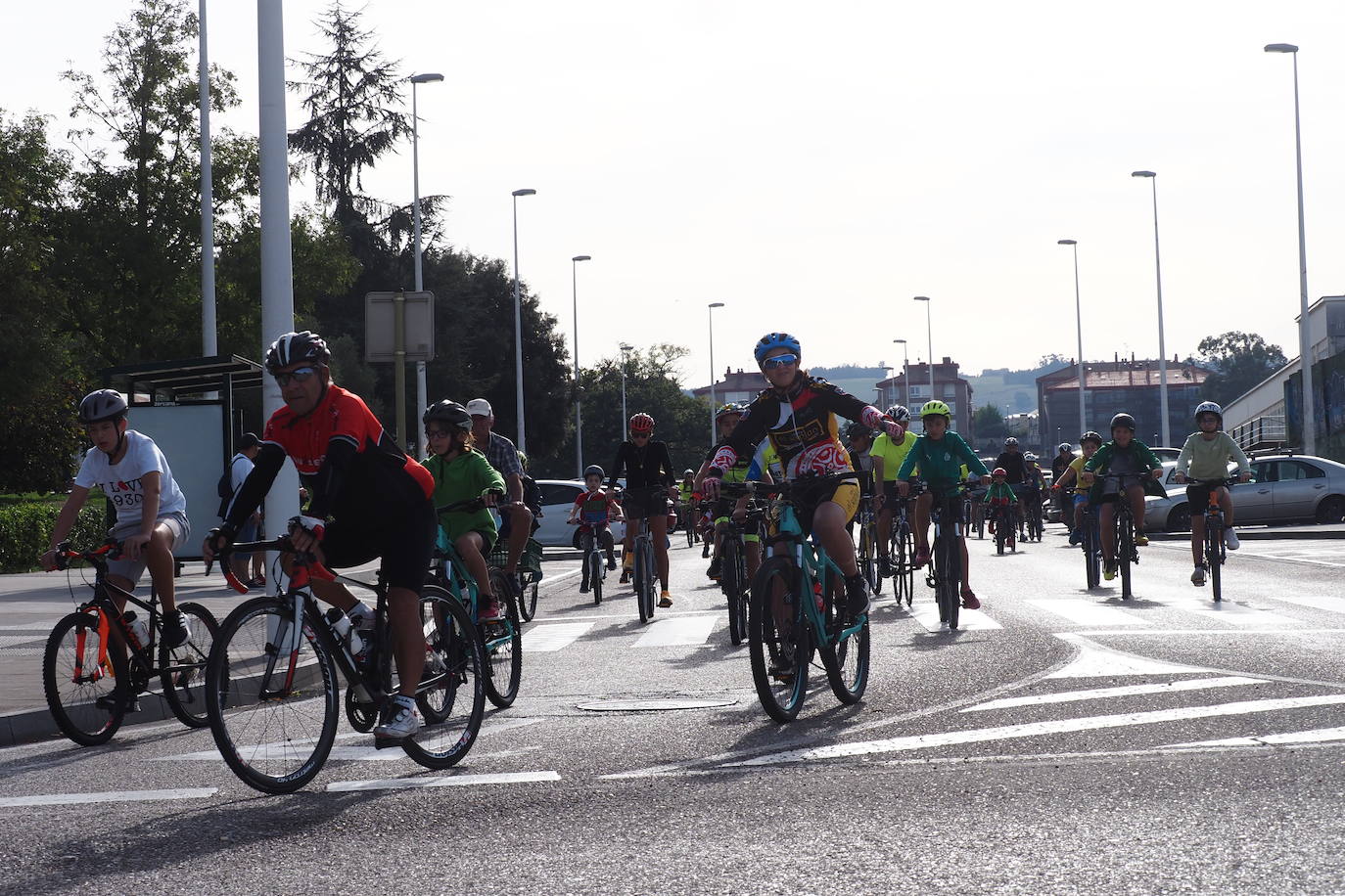 Fotos: Torrelavega, sobre dos ruedas