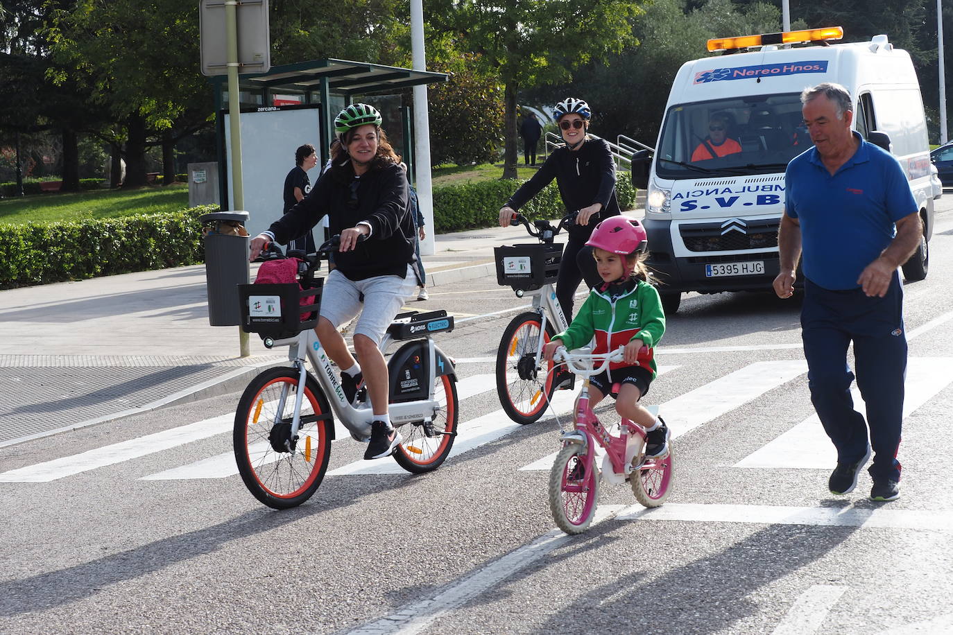 Fotos: Torrelavega, sobre dos ruedas