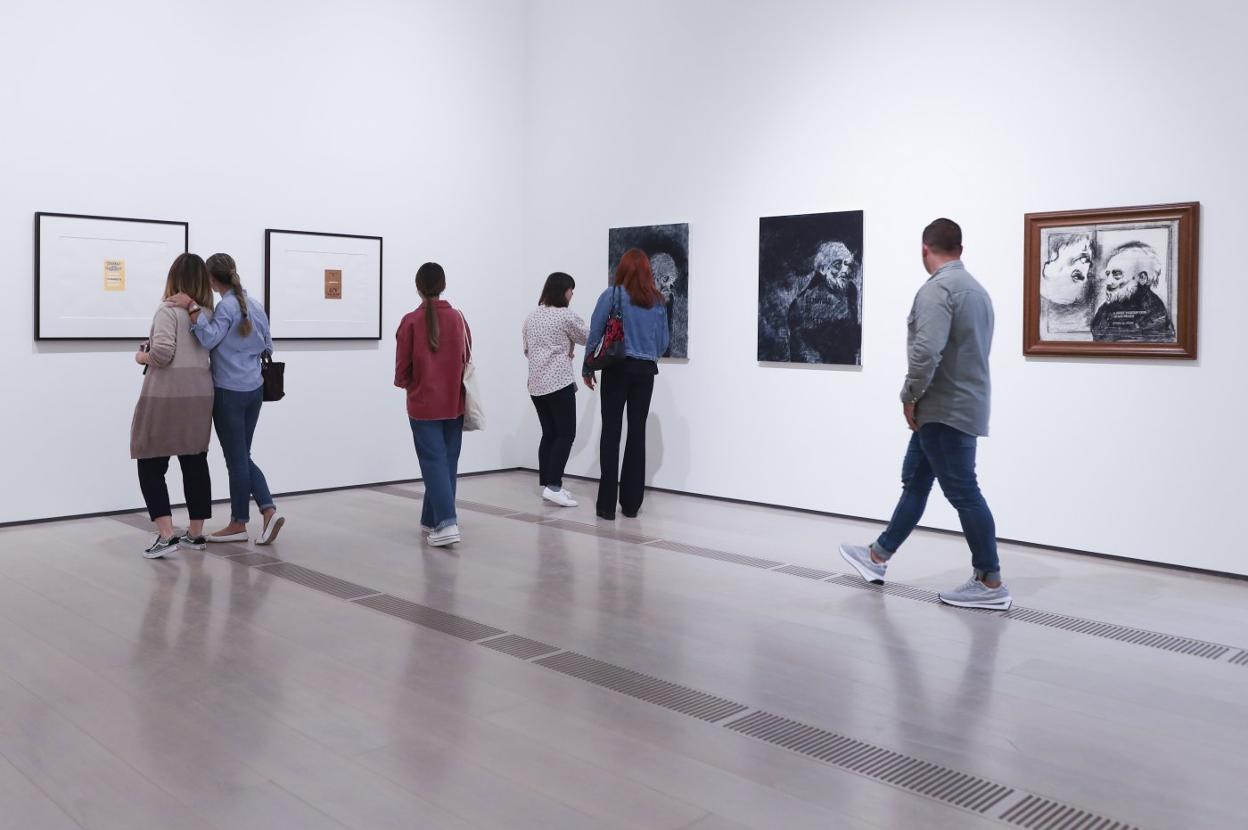 En la muestra de Juan Muñoz los jóvenes utilizarán la fotografía para captar movimientos creativos.