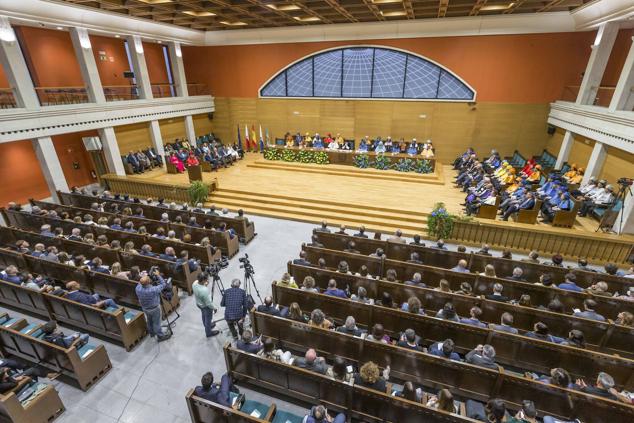 La Universidad de Cantabria se viste de gala para empezar un nuevo ciclo