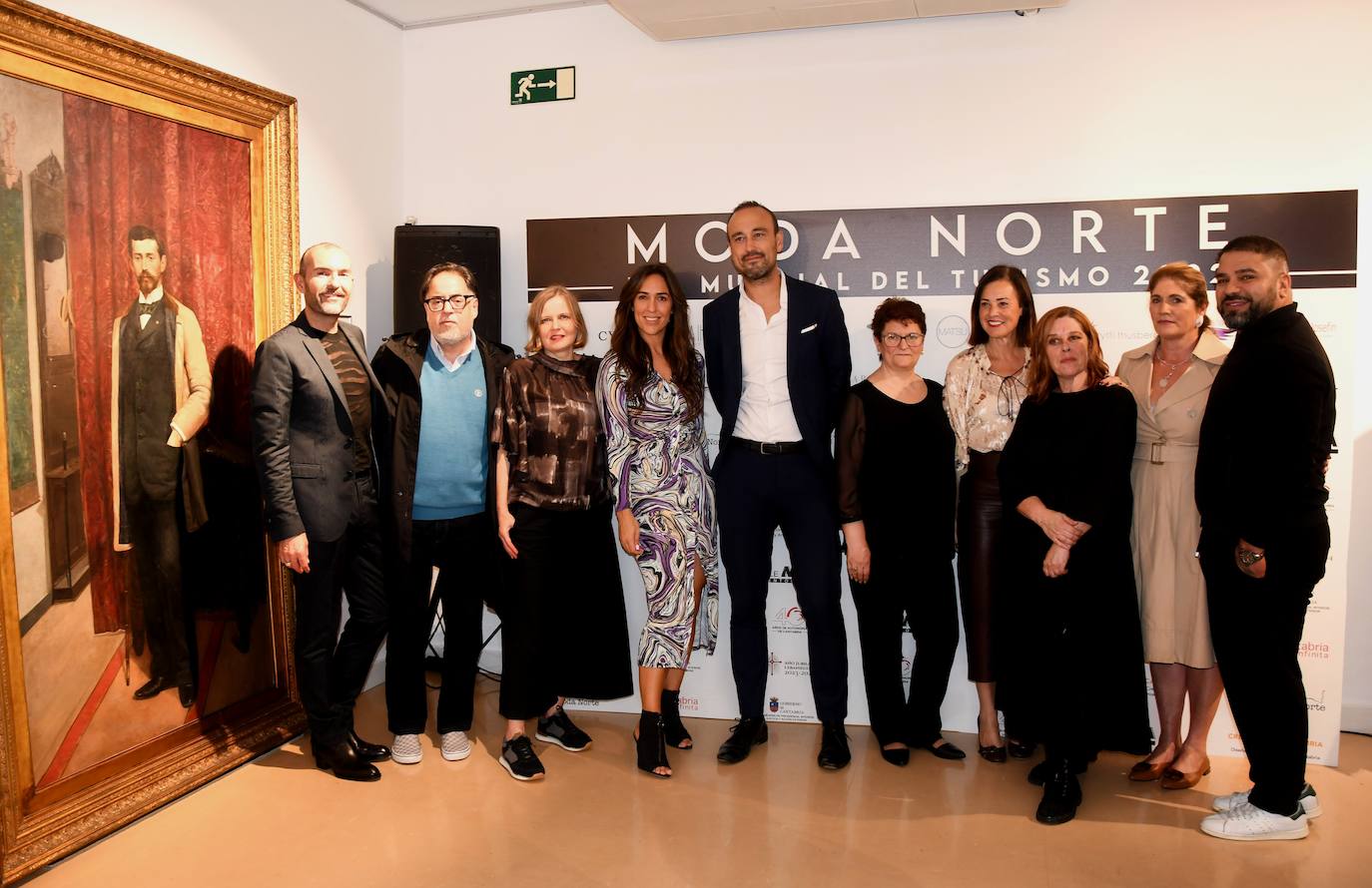 El encuentro de tres días se clausuró en la Casa de Cultura de Torrelavega tras las dos primeras jornadas en el Hotel Real de Santander. Más de 700 personas han asistido a los desfiles de las once creadoras de Galicia, Asturias, Cantabria, País Vasco y Navarra que han participado en esta pasarela con el doble objetivo impulsar la innovación, el talento y la creatividad sostenible y, al mismo tiempo, promocionar la moda como sello de calidad, carácter y compromiso de la cornisa cantábrica. 