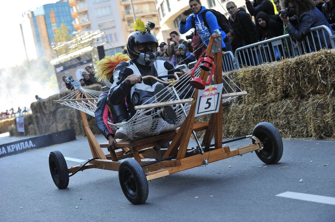 Fotos: Así son las carrera de Autos Locos de Red Bull