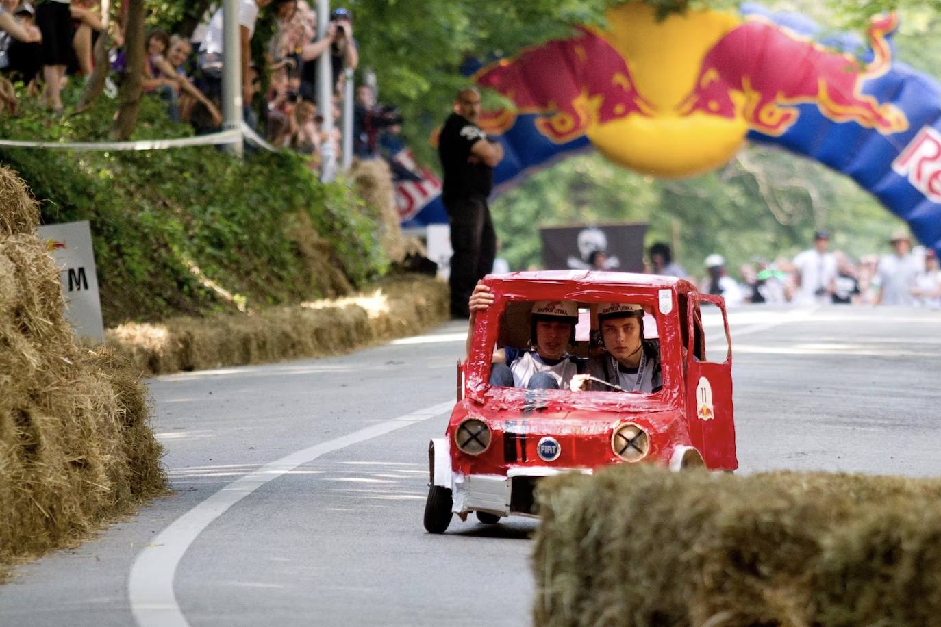 Fotos: Así son las carrera de Autos Locos de Red Bull