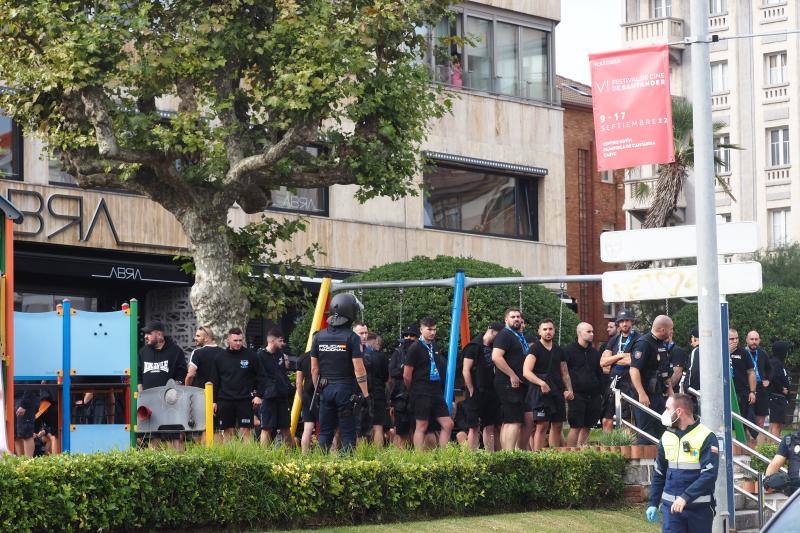 La Policía Nacional, ya en el lugar de los hechos con ultras malaguistas identificados.