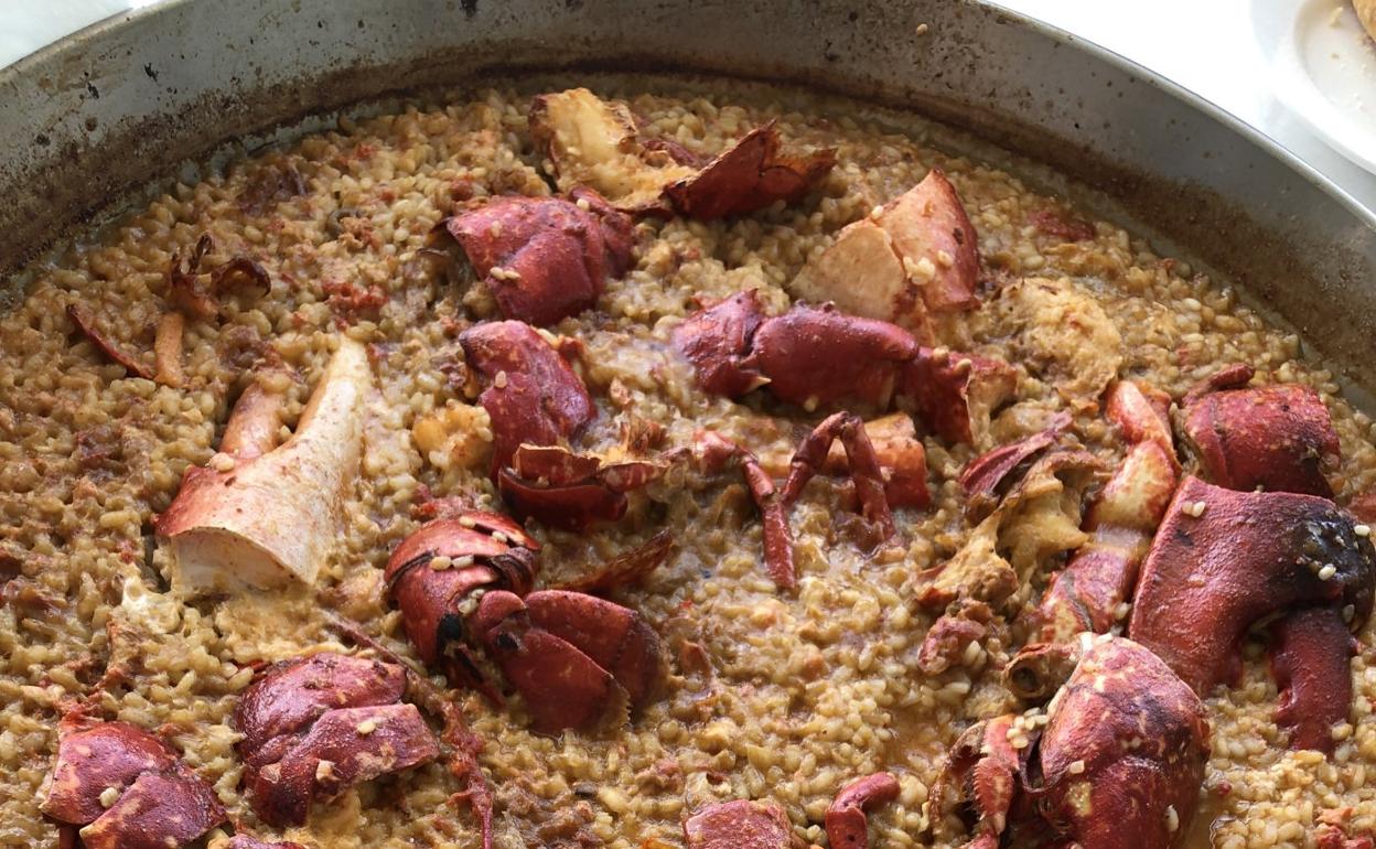 Arroz con bogavante, una de las propuestas del menú. 