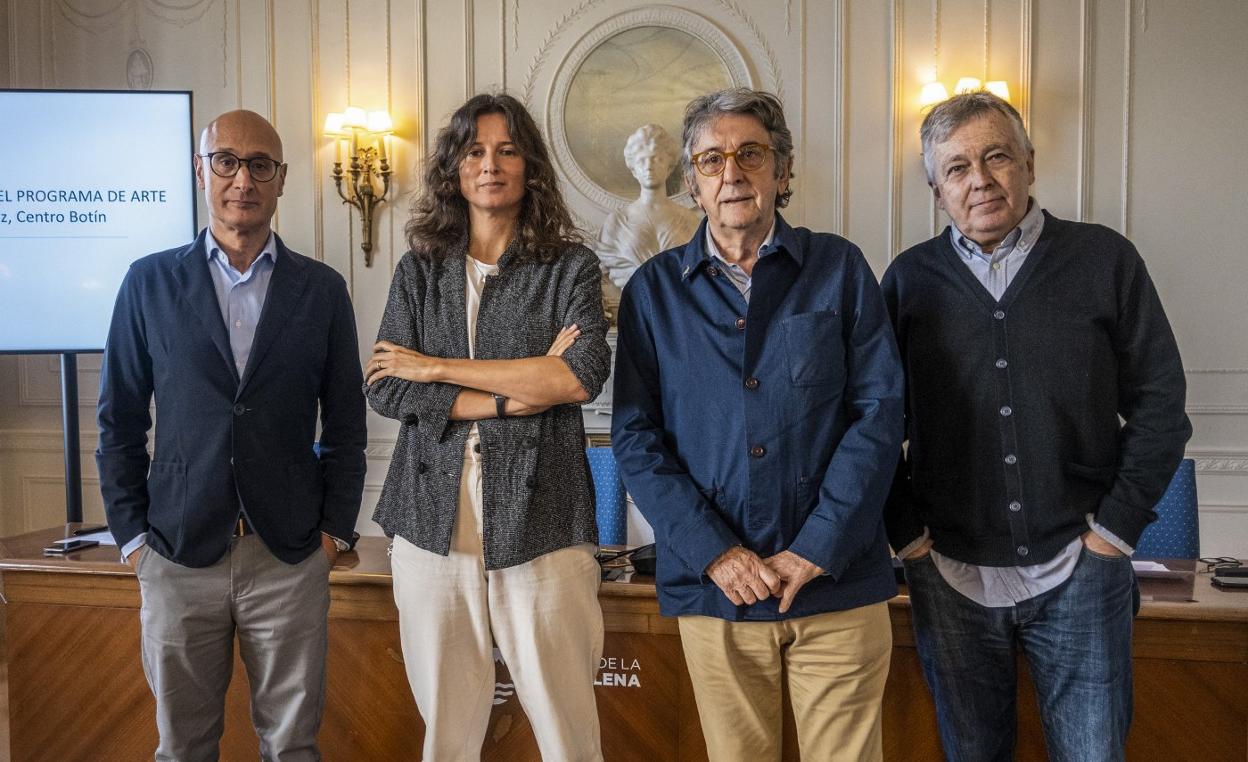 Juan Antonio González Fuentes, Bárbara Rodríguez Muñoz, Jaime Sordo y Juan Riancho en la sesión sobre 'Arte, galerías y coleccionismo'.