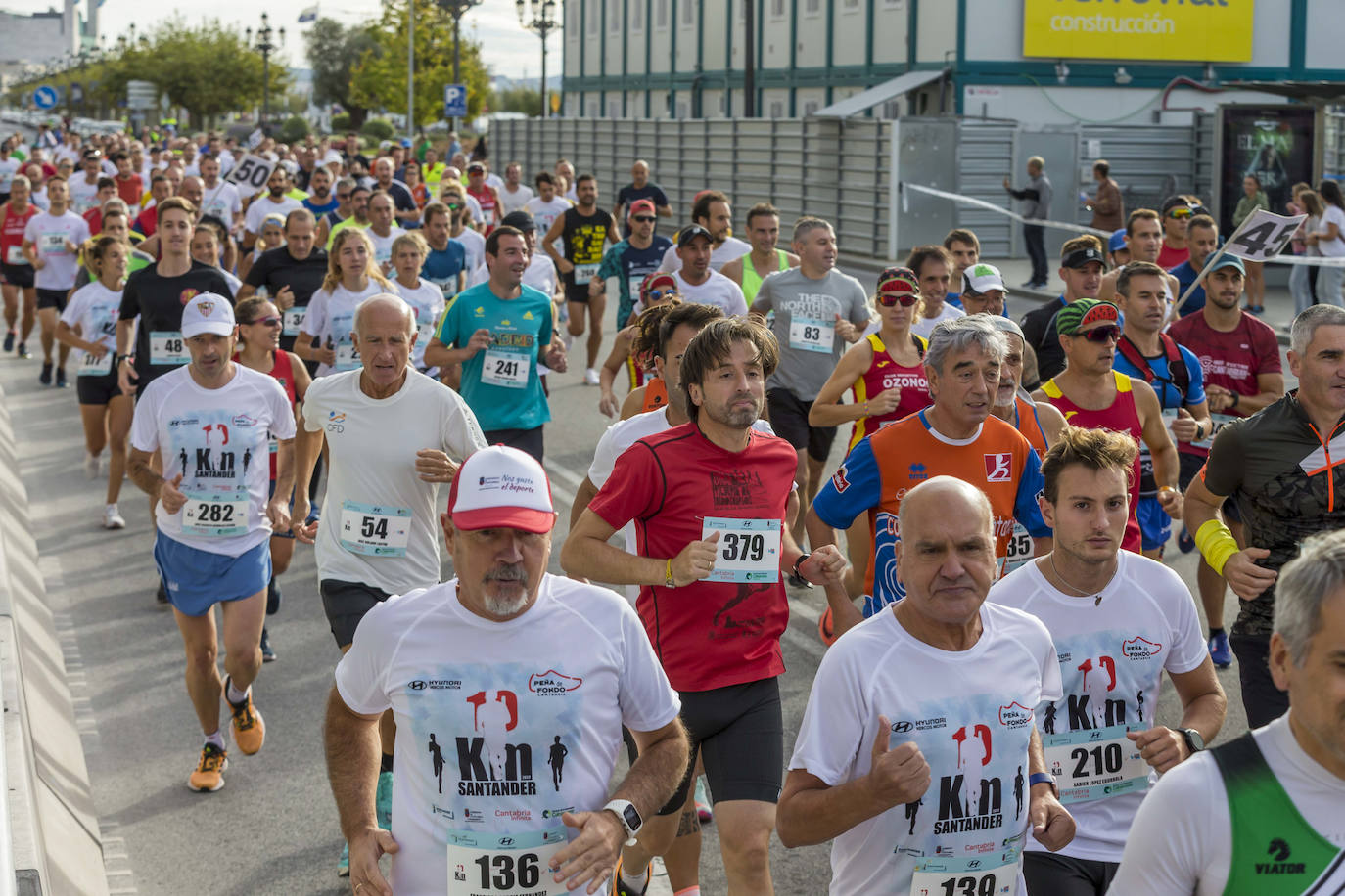 Fotos: Cerca de 500 participantes en los 10 kilómetros de Santander