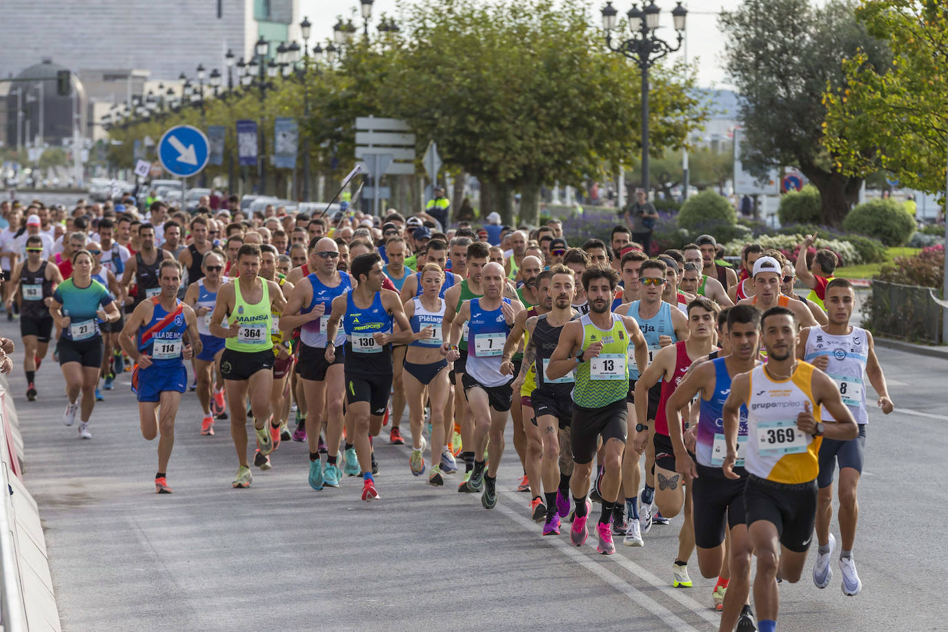 Fotos: Cerca de 500 participantes en los 10 kilómetros de Santander