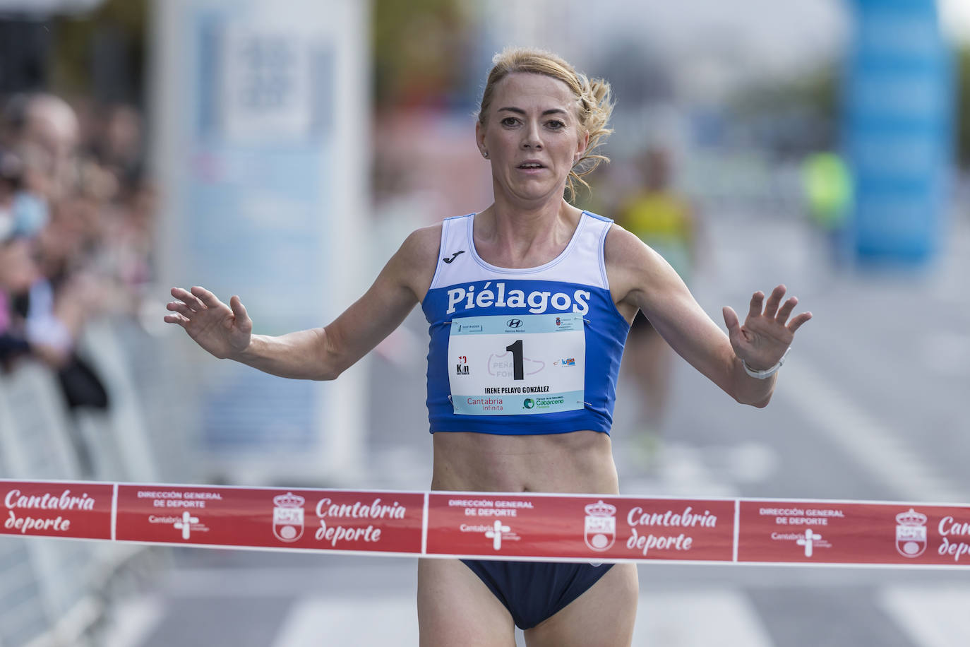 Fotos: Cerca de 500 participantes en los 10 kilómetros de Santander