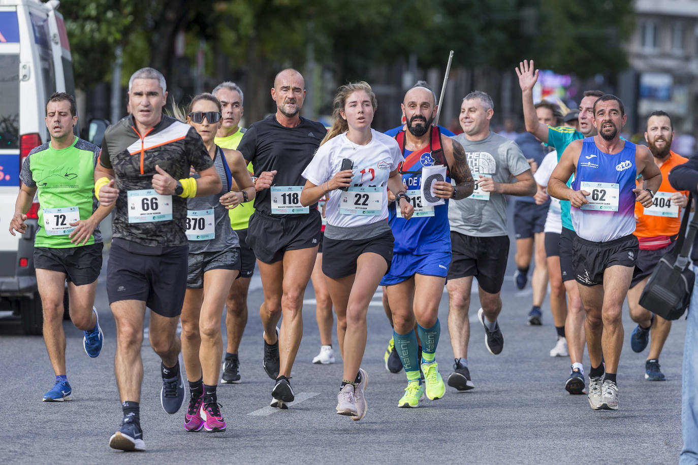 Fotos: Cerca de 500 participantes en los 10 kilómetros de Santander