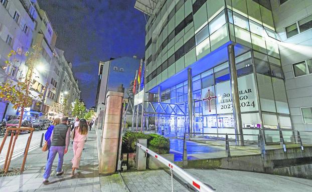 Iluminación en la sede del Gobierno en Peña Herbosa esta semana. 