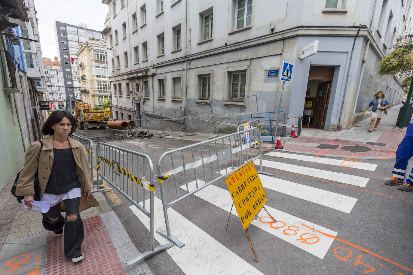 Fotos: Comienzan las obras de las rampas mecánicas entre Jesús de Monasterio y Juan XXIII