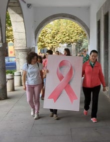 Imagen secundaria 2 - La directora del Colegio Villa del Mar ha dado su testimonio como persona que ha superado la enfermedad 