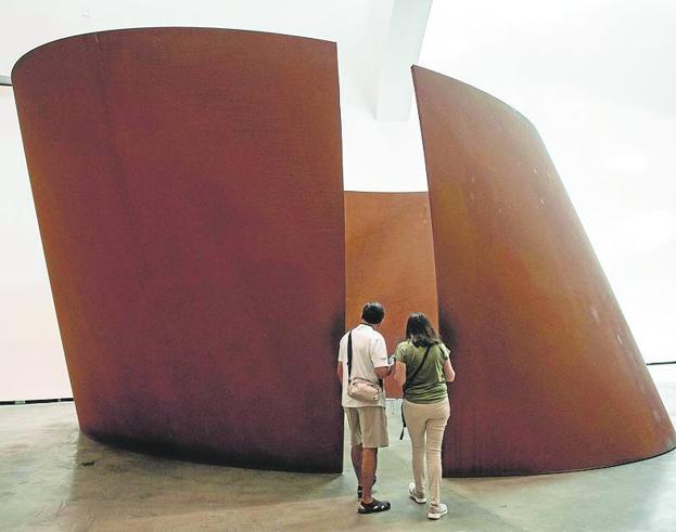 Detalle de 'La materia del tiempo', de Richard Serra.