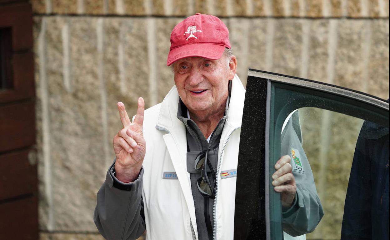 El rey Juan Carlos durante su visita a Sanxenxo el pasado mes de mayo.