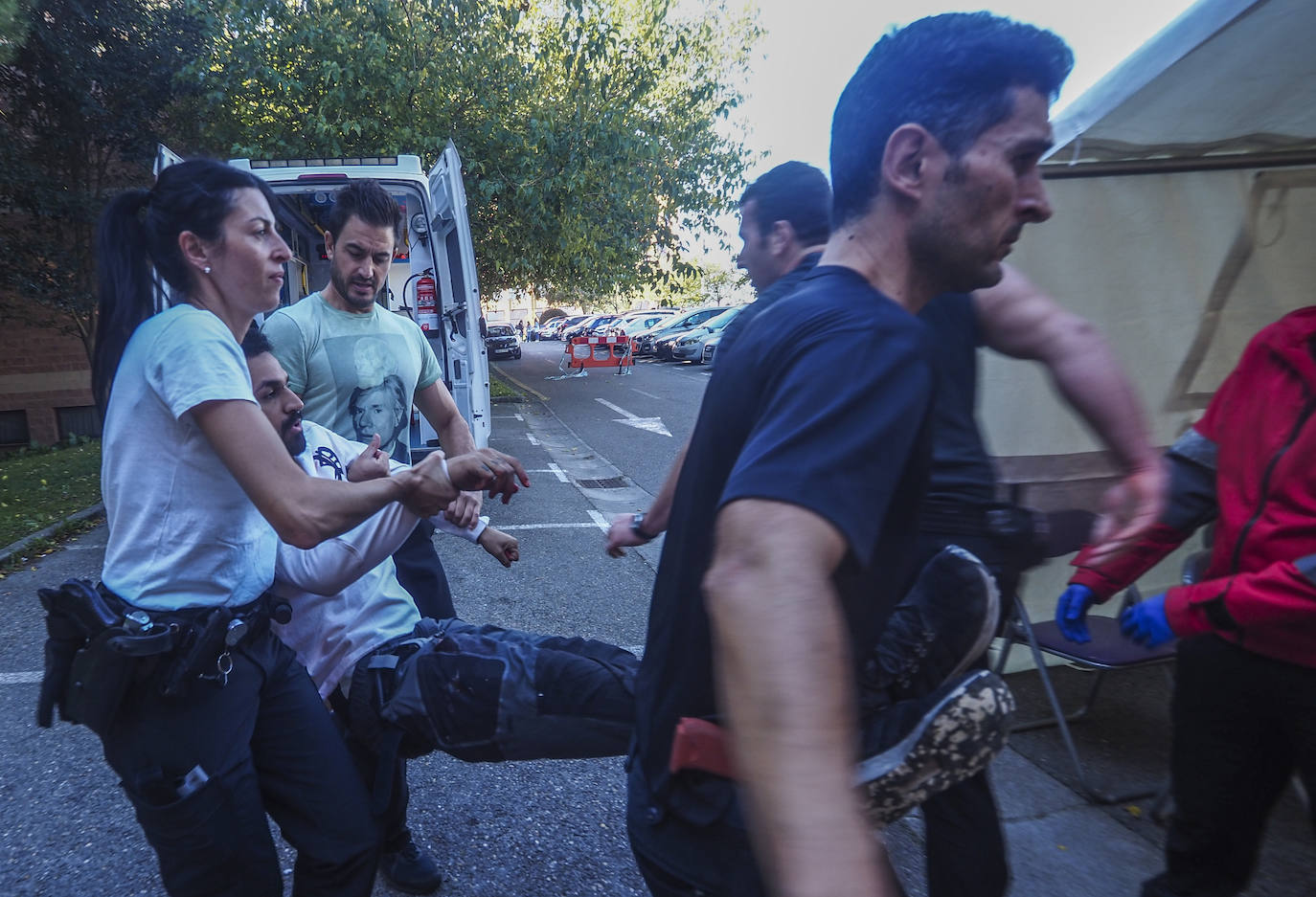 Fotos: Dos terroristas y cuatro muertos