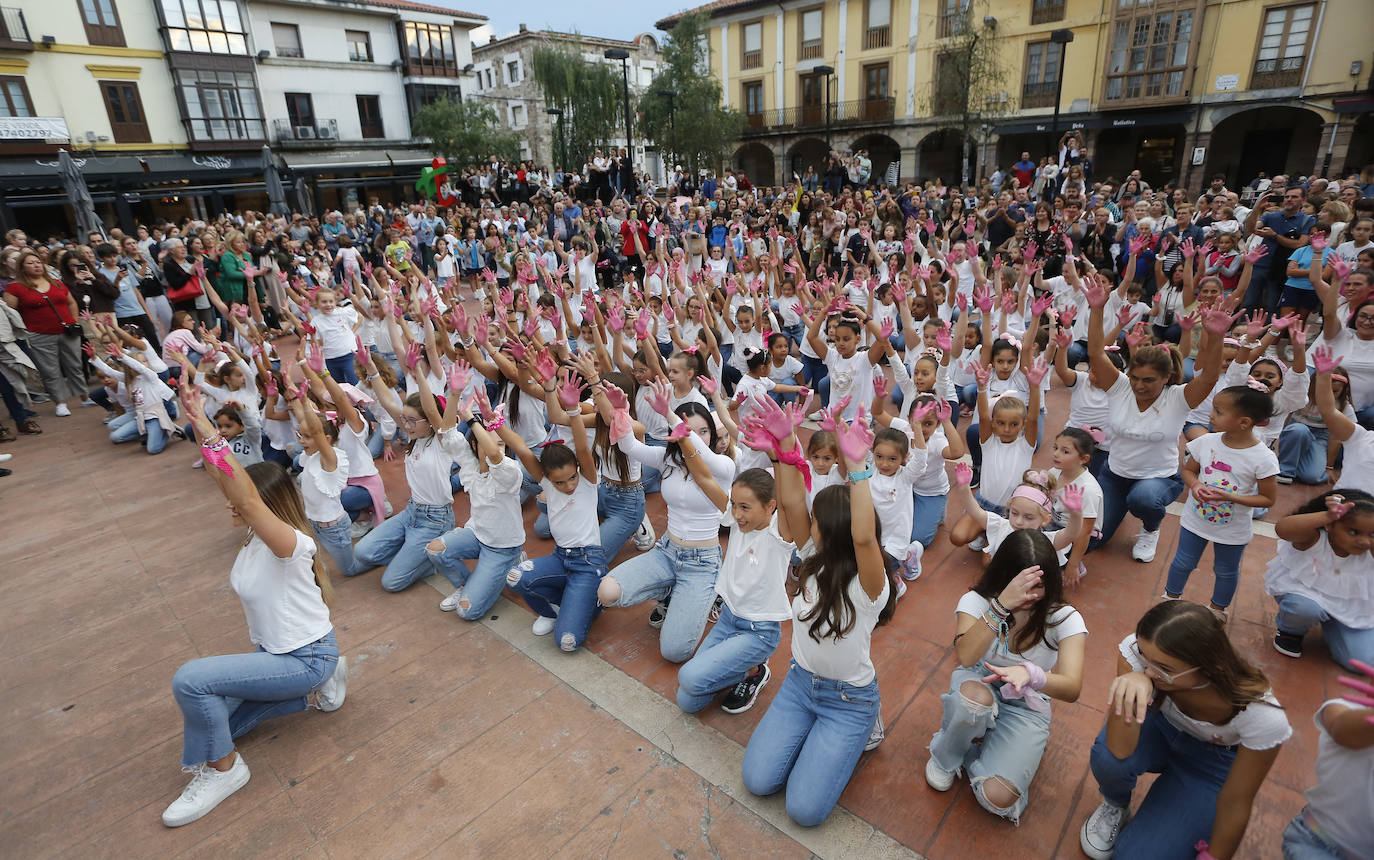 Fotos: Una coreografía contra el cáncer de mama