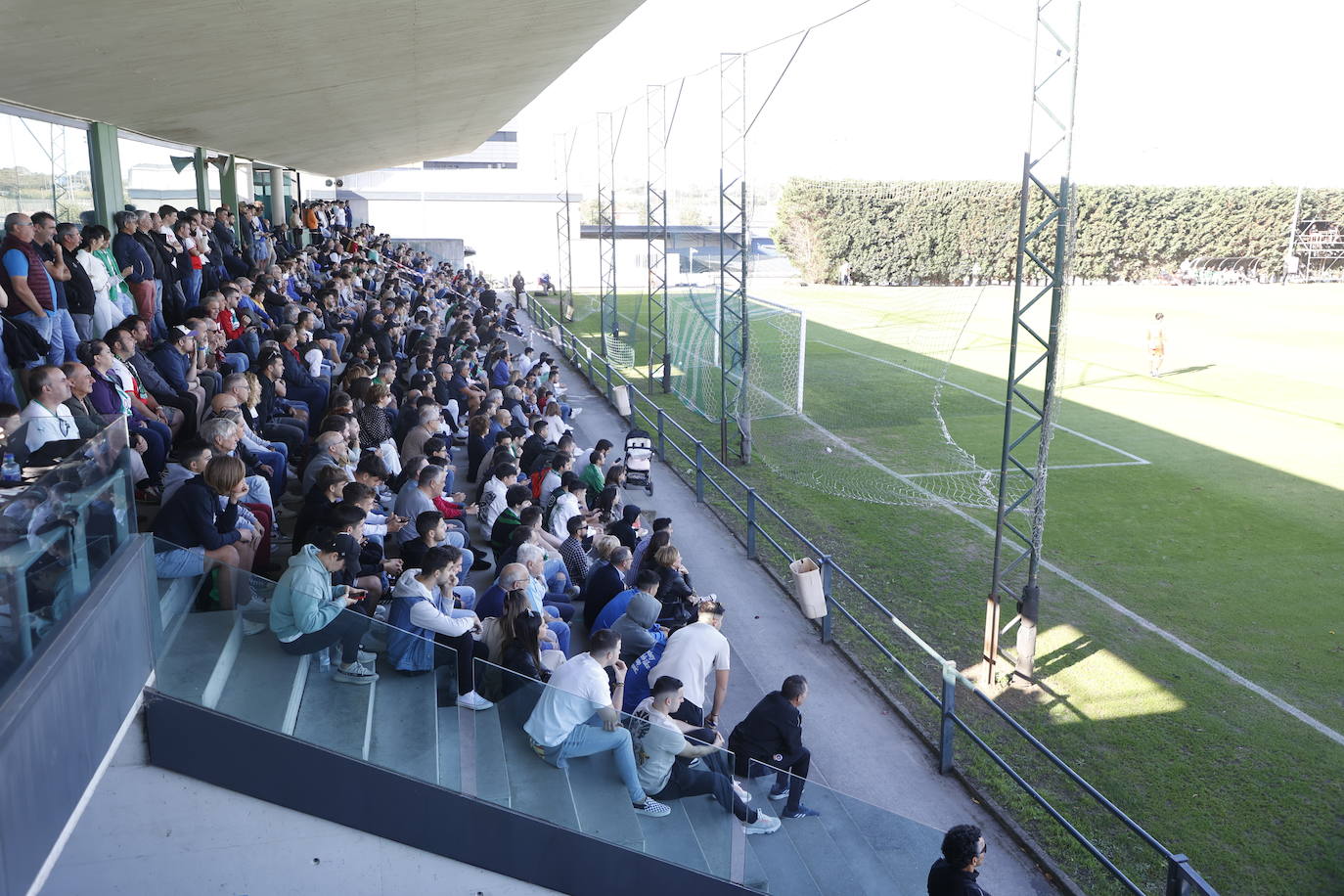 Fotos: La Gimnástica se impone al Rayo Cantabria