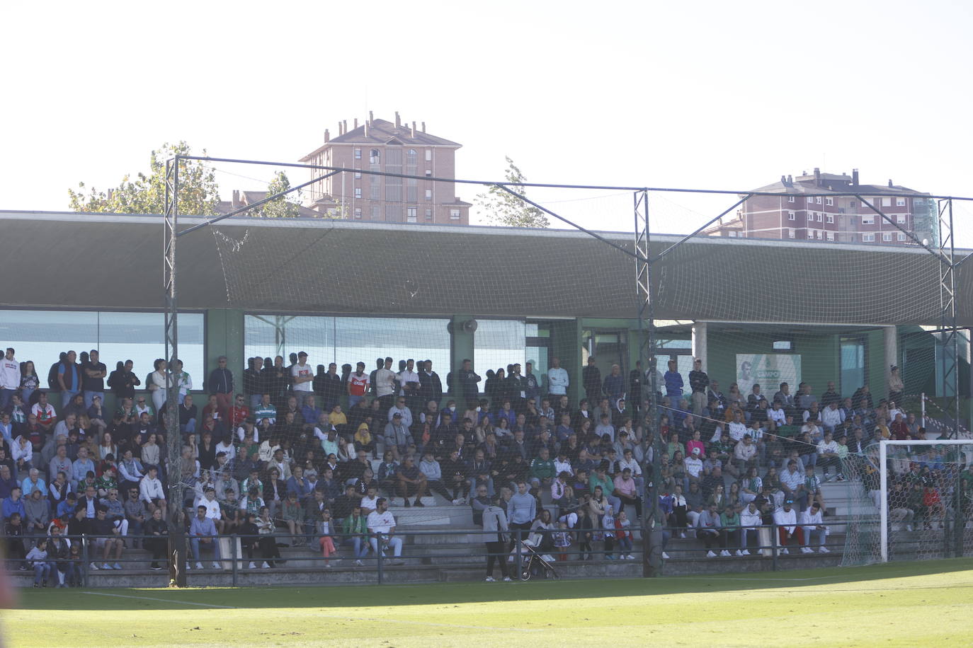 Fotos: La Gimnástica se impone al Rayo Cantabria