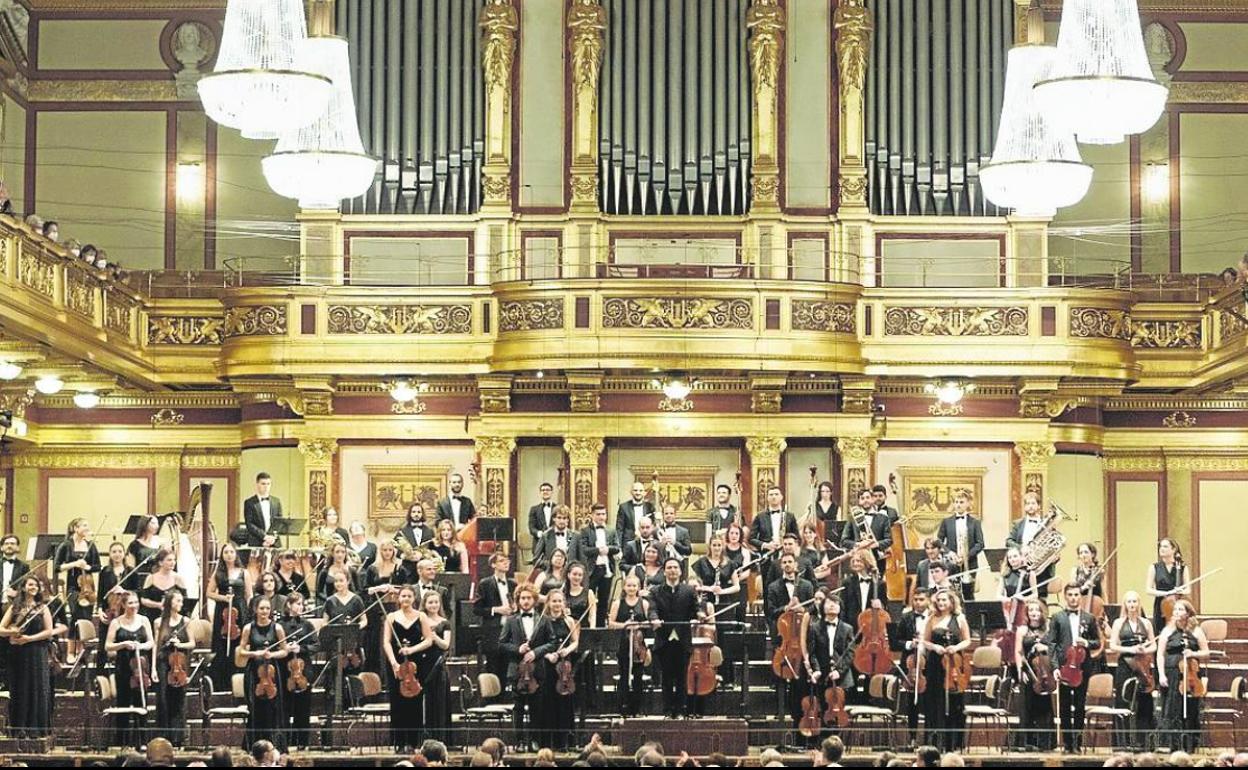 La Orquesta Sinfónica Freixenet de la Escuela.