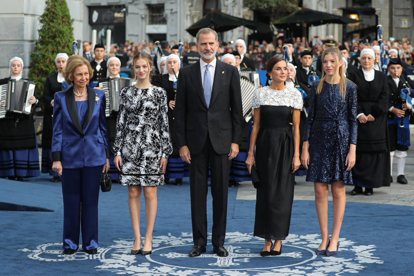 Fotos: Los diseños que pisaron la alfombra azul de los Premios Princesa