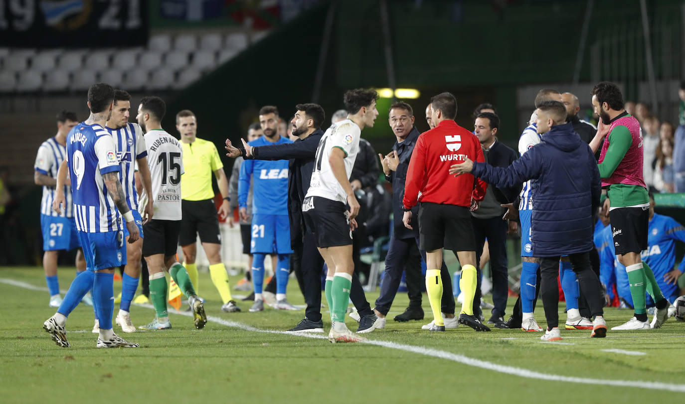 Fotos: El Racing-Alavés, en imágenes