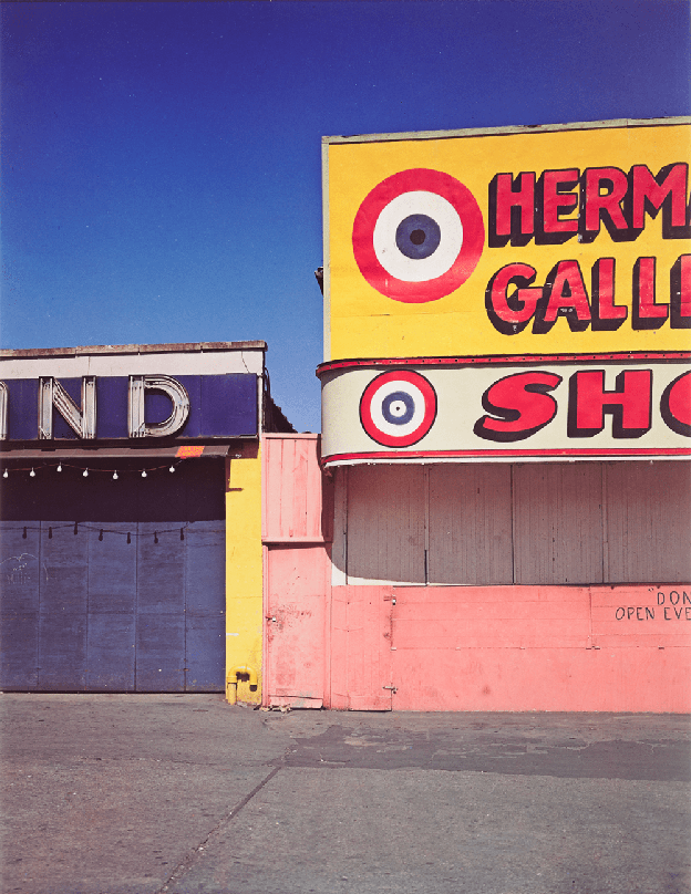 Evelyn Hofer, Coney Island, New York, 1965. Dye Transfer, 33,9 x 25,8 cm.