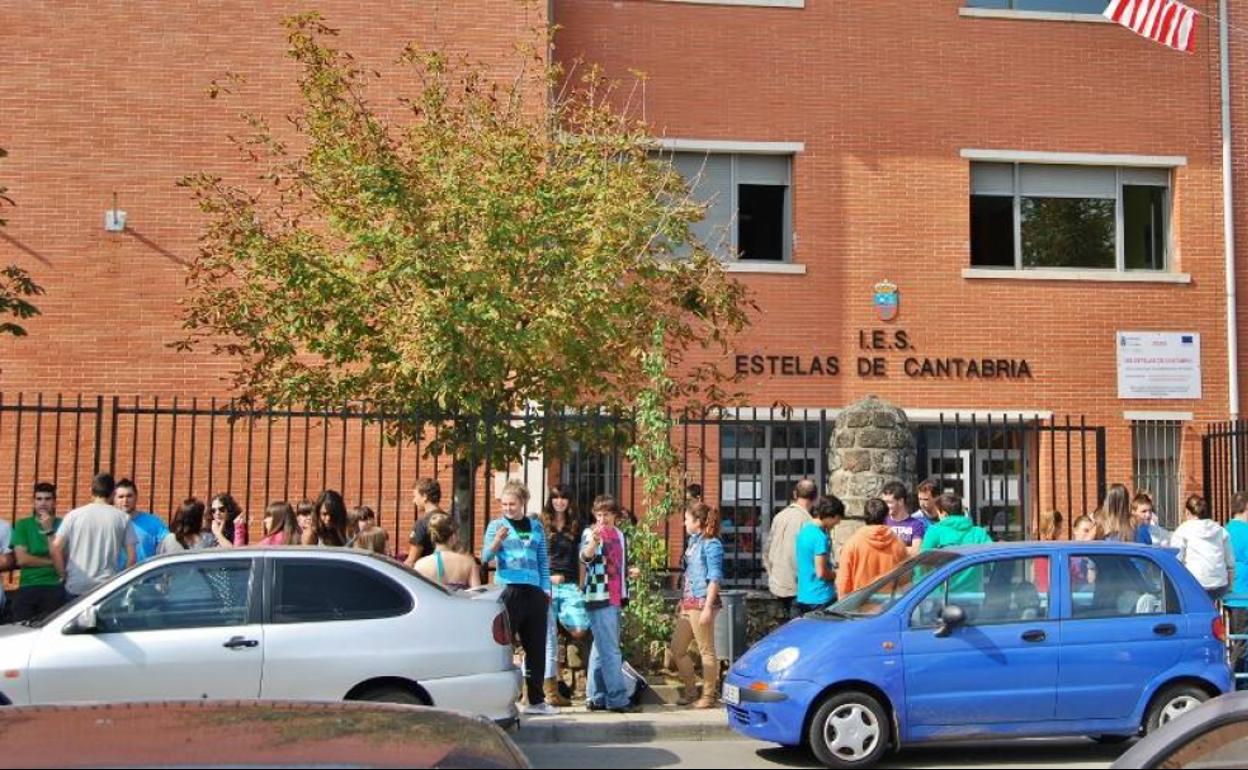 Instituto de Enseñanza Secundaria Estelas de Cantabria, en San Mateo de Buelna.