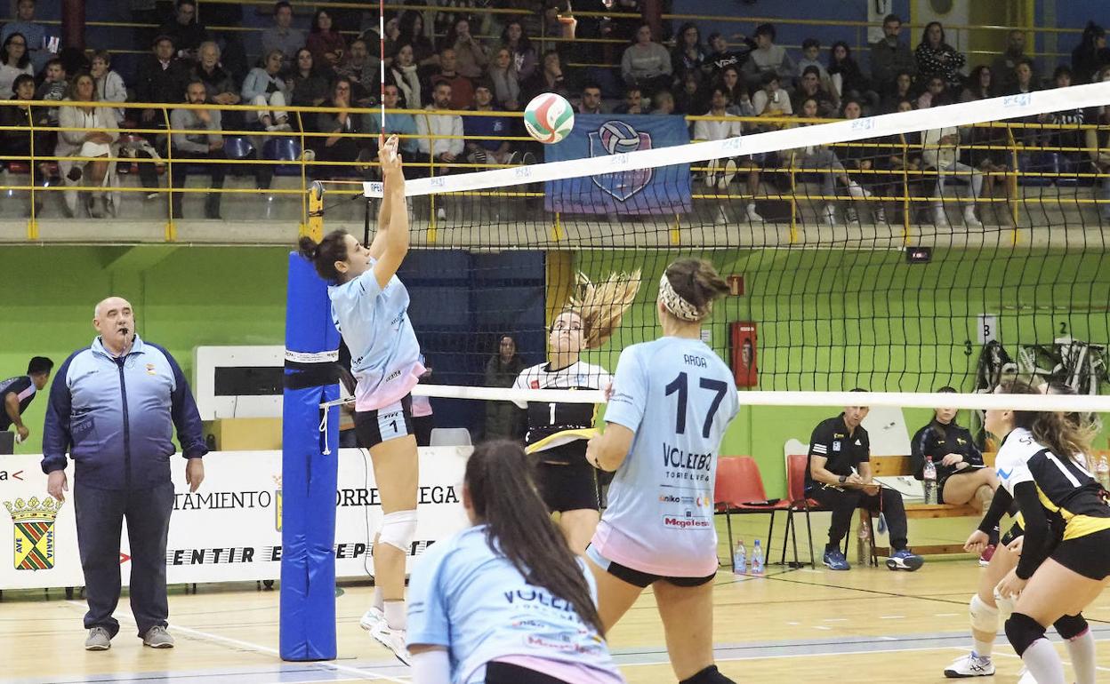 El Voleibol Torrelavega se impuso en la Habana Vieja.