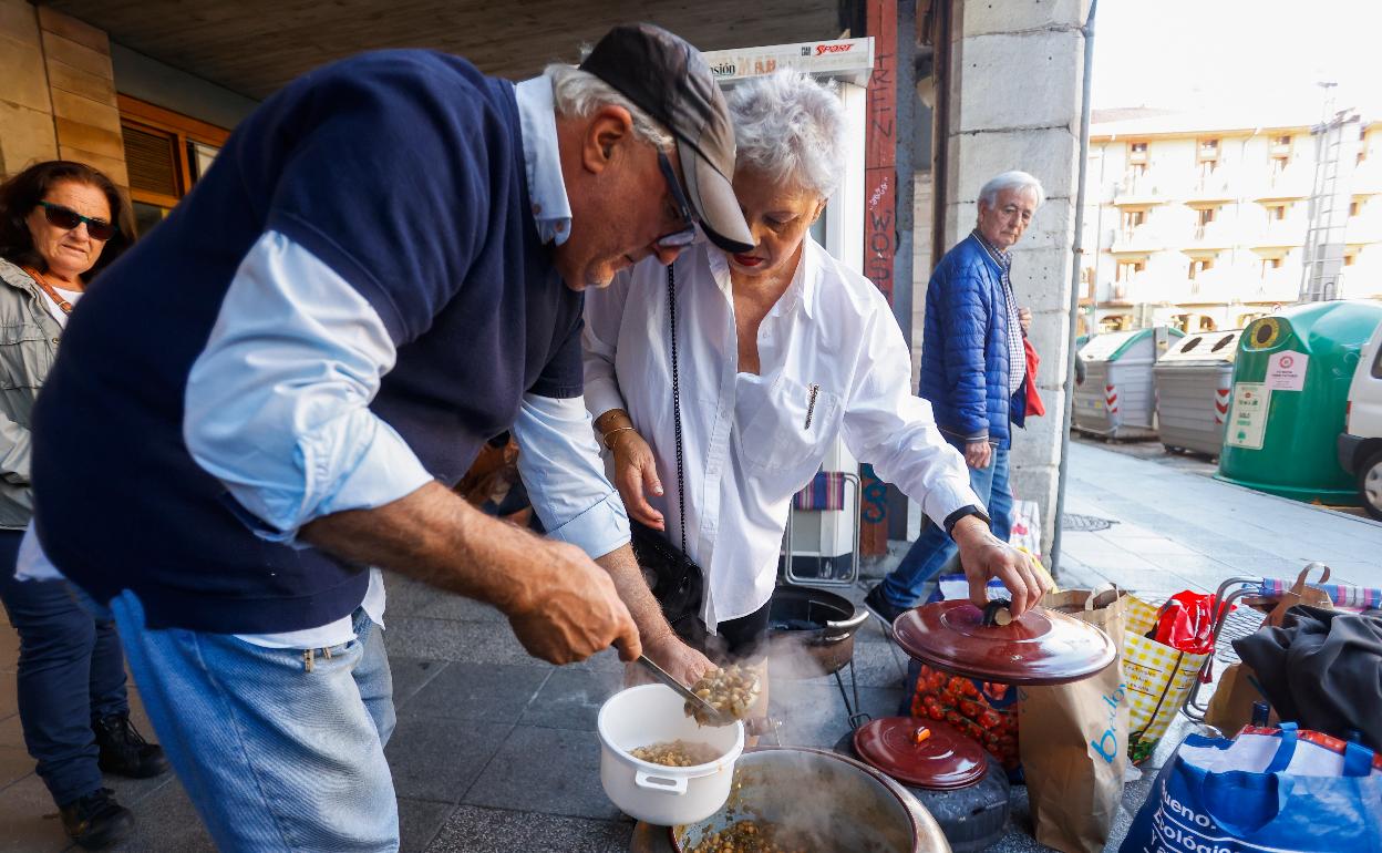 Los cocidos convierten a Torrelavega en capital gastronómica