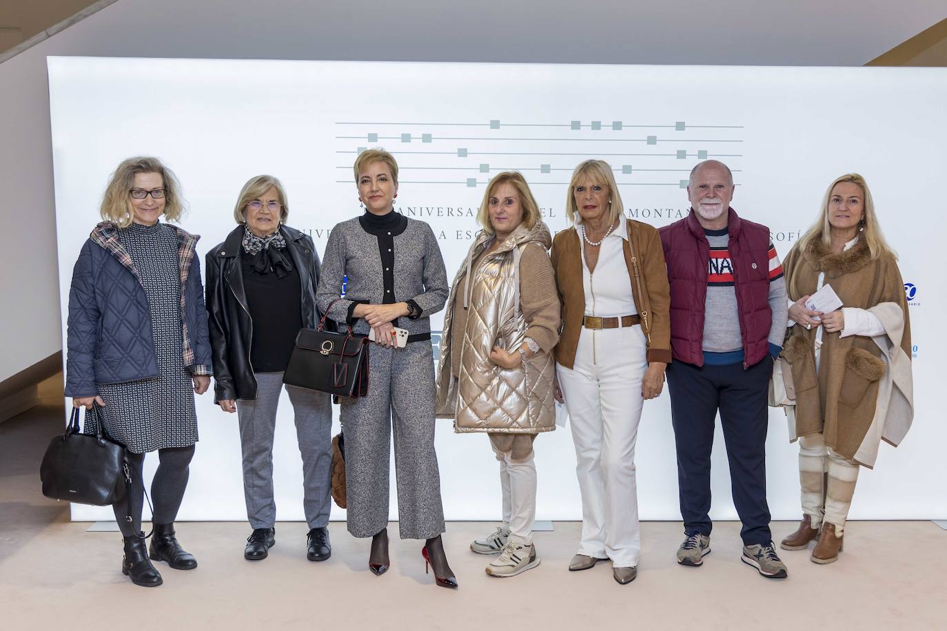 Eulalia Alonso, María Cruz González, Ana de la Robla, Ana Sanz, Carmen García, Julian Sánchez y Yolanda Sancho