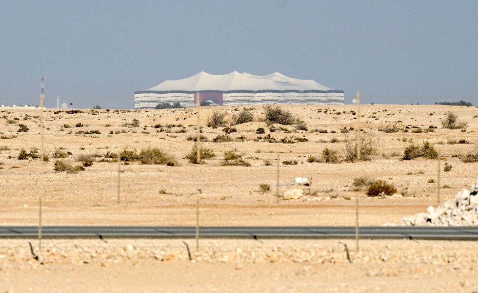 Inmediaciones del estadio Al Bait (al fondo), a principios de noviembre de este año