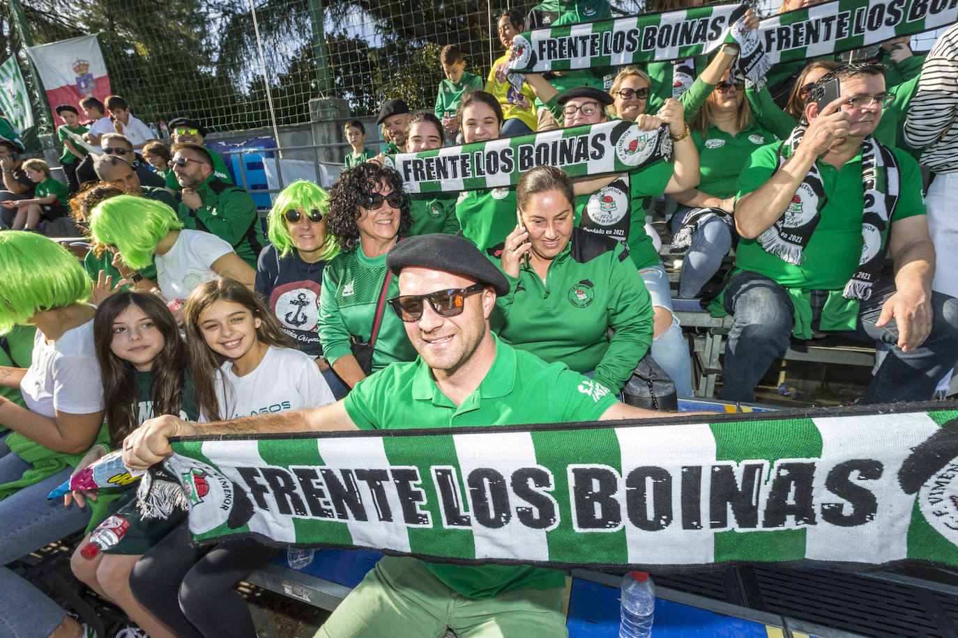 El partido de la Copa del Rey entre el Vimenor y el Mirandés en el campo en La Vidriera. 