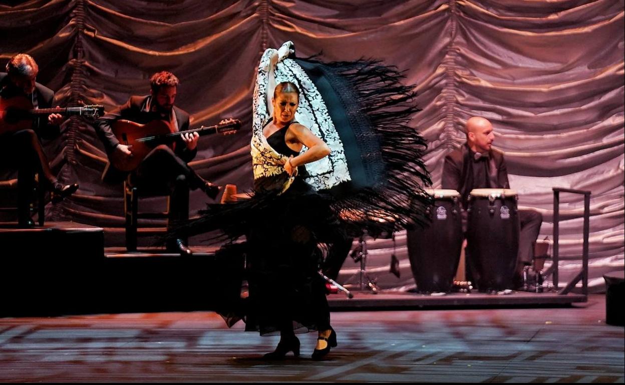 Sara Baras, 'La Capitana', cierra el ciclo flamenco con su espectáculo 'Alma'