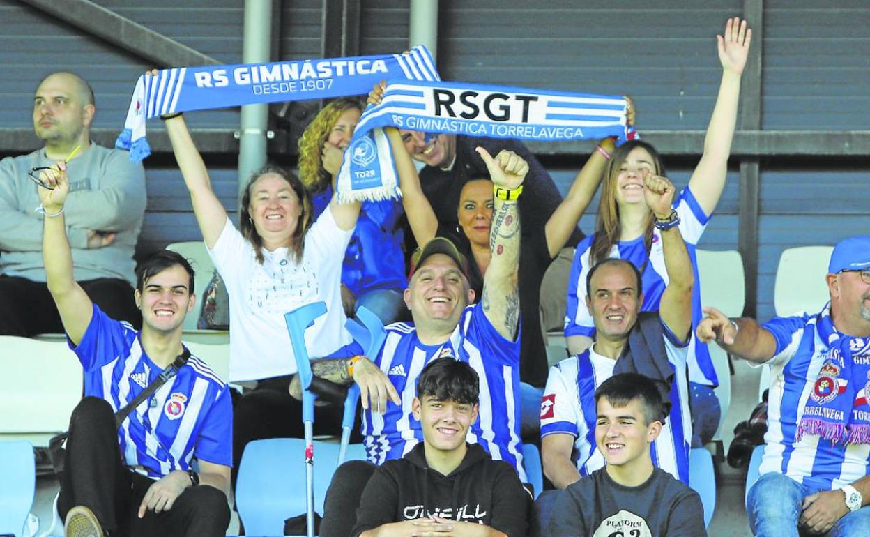 Los aficionados de la Gimnástica dieron la talla y no dejaron de animar al equipo ni un segundo