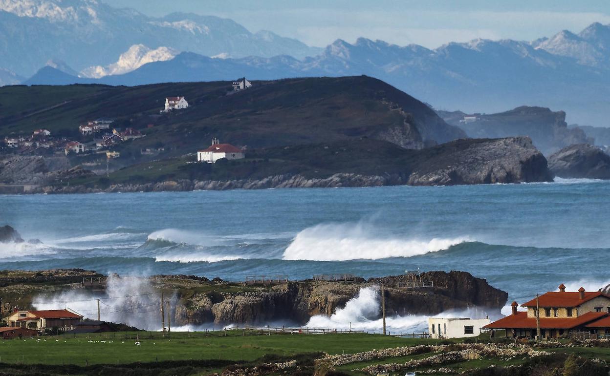 Cantabria está en aviso naranja por fenómenos costeros