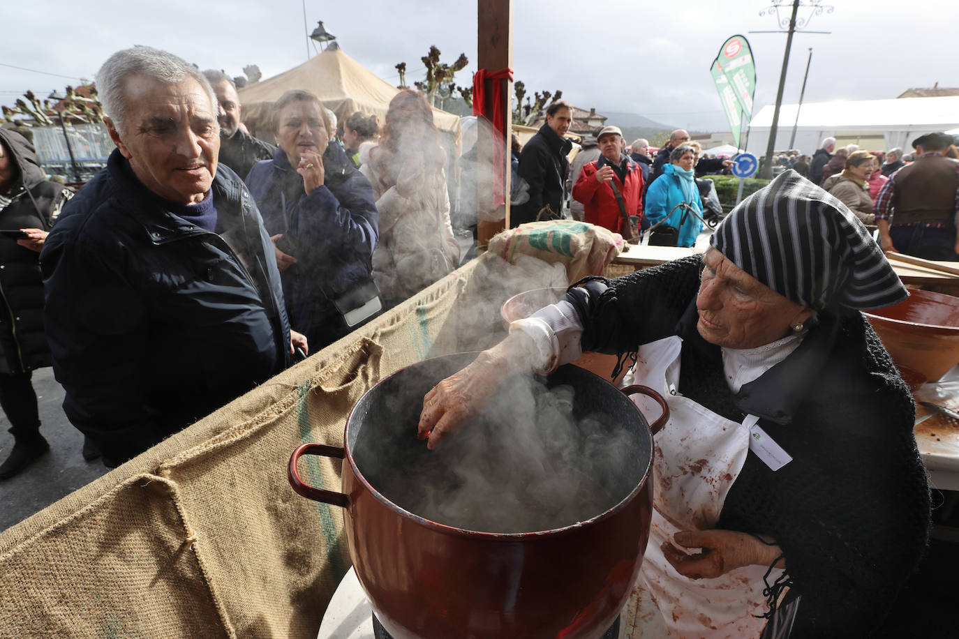 Fotos: Feria de la Alubia y la Hortaliza de Casar de Periedo, este domingo