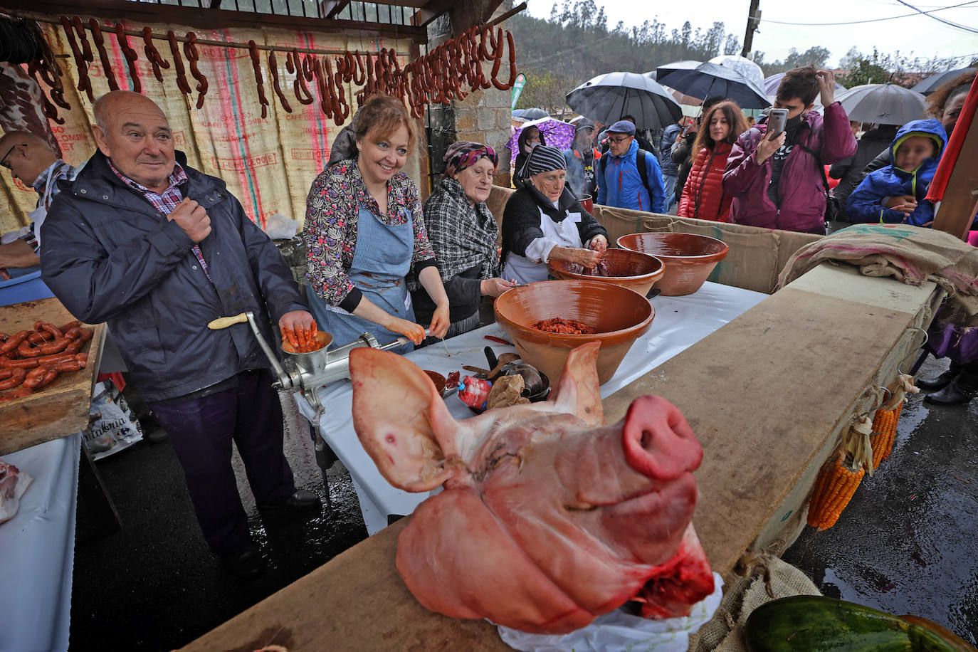 Fotos: Feria de la Alubia y la Hortaliza de Casar de Periedo, este domingo