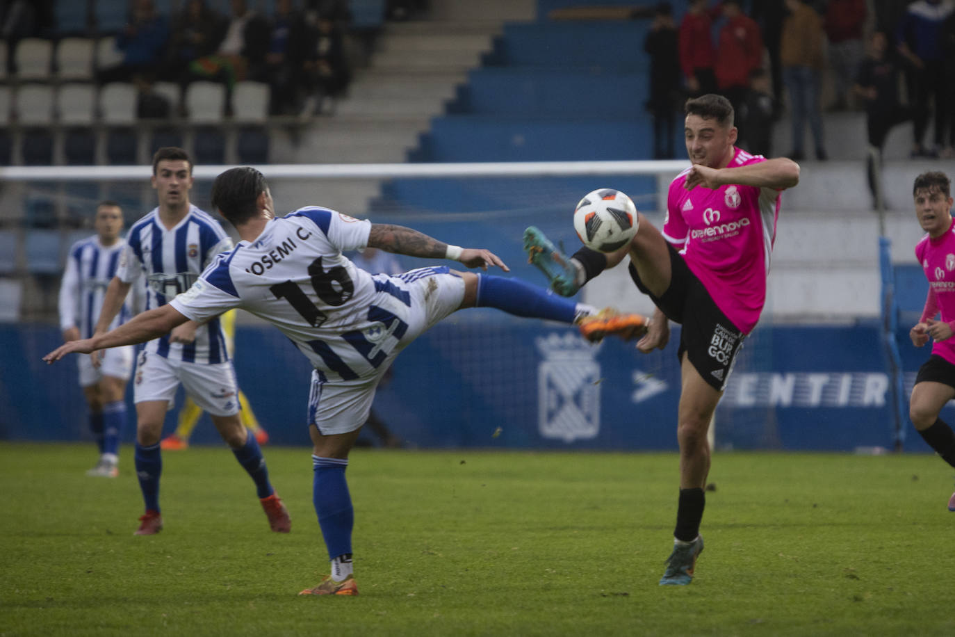 Fotos: Las mejores imágenes del partido Gimnástica-Burgos Promesas