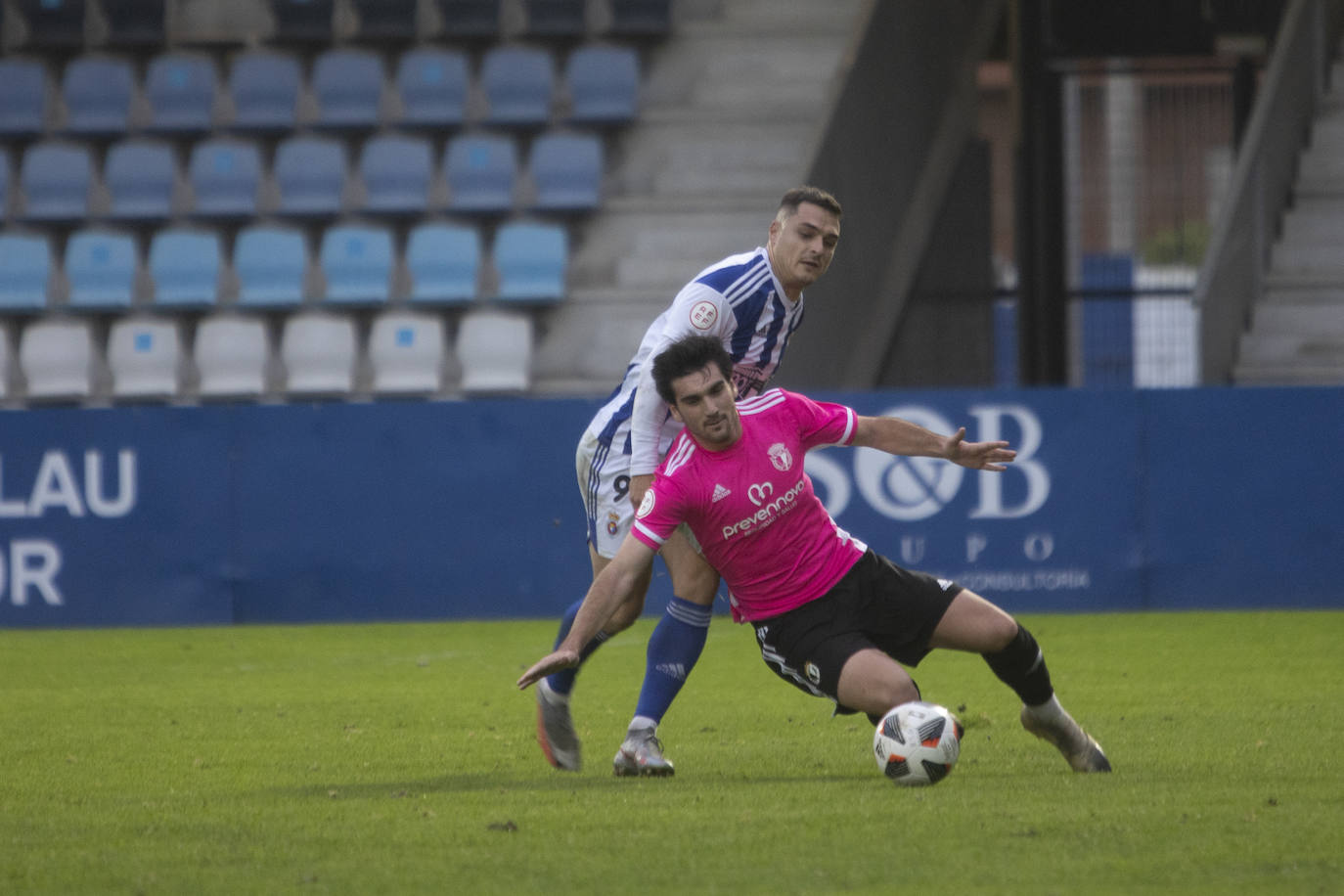 Fotos: Las mejores imágenes del partido Gimnástica-Burgos Promesas