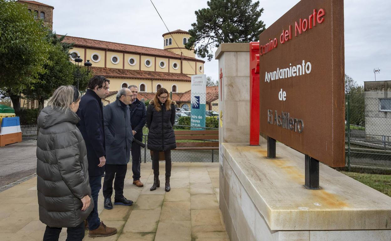 Inauguración del área para el descanso de peregrinos de El Astillero. 