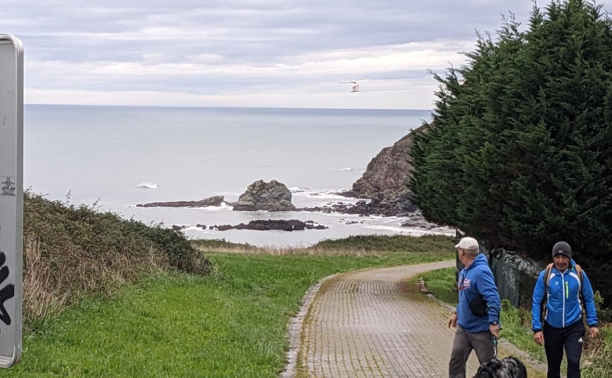 El empeoramiento de la mar condiciona las labores de búsqueda del pescador desaparecido