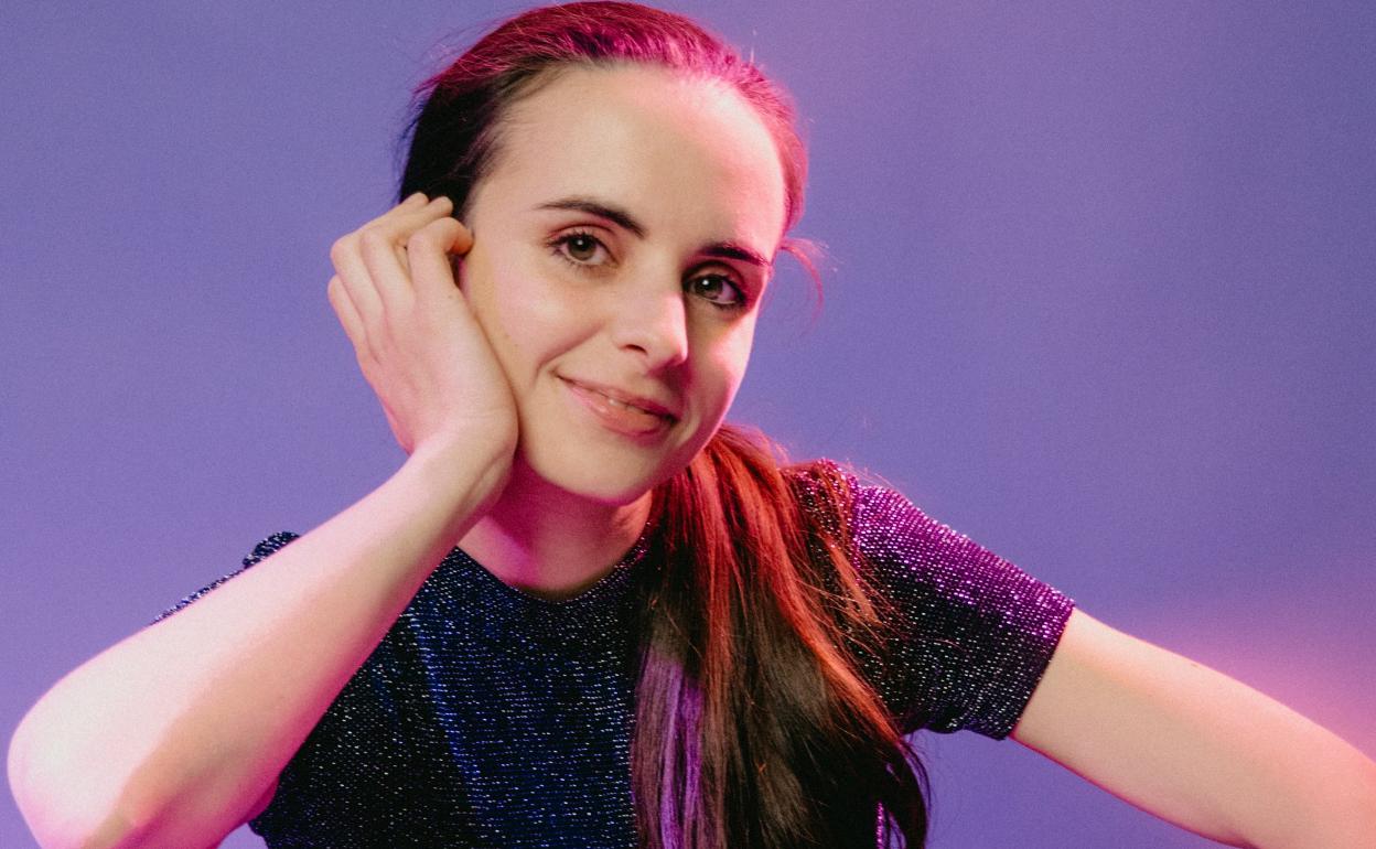 Andrea Motis empezó a cantar con 3 años y publicó su primer disco con 14. 