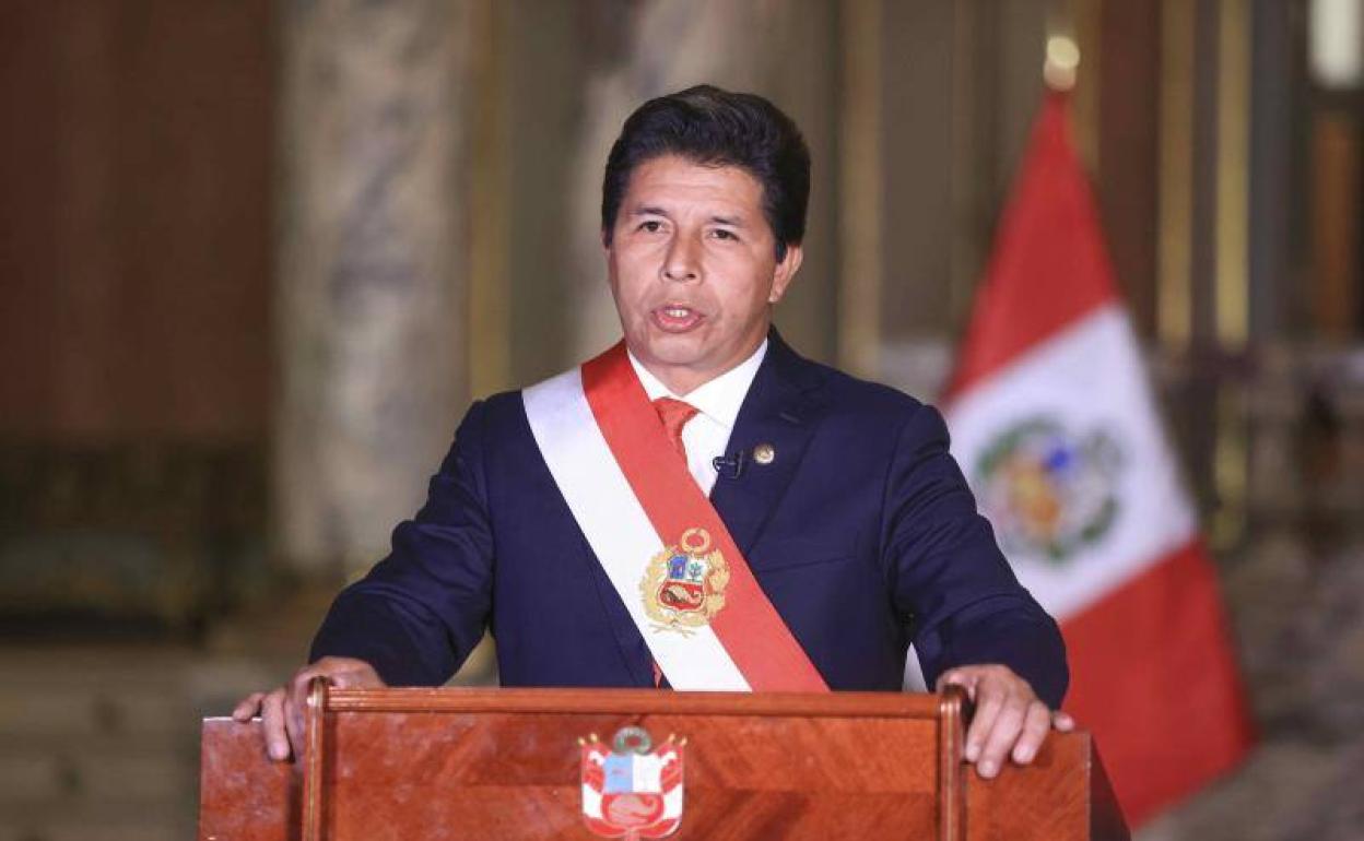 El presidente de Perú, Pedro Castillo, durante el discurso televisivo en el que anunció la remodelación del Gobierno.