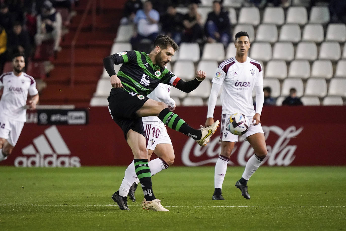 Fotos: El Racing cae en Albacete