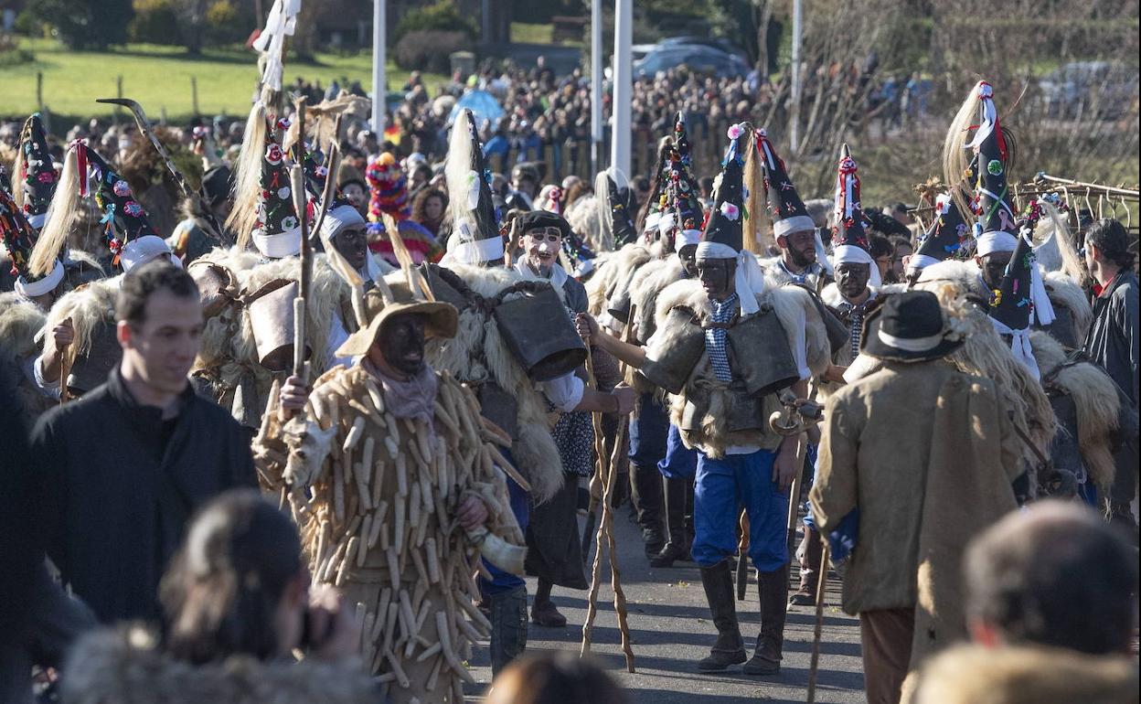 La Vijanera volverá a las calles de Silió el segundo domingo de 2023, el 8 de enero. 