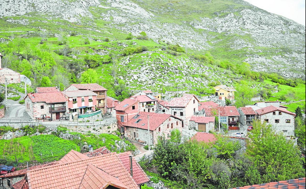 Vista general del pueblo de Tresviso. 