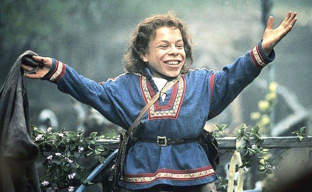 Warwick Davis interpretó a Willow.