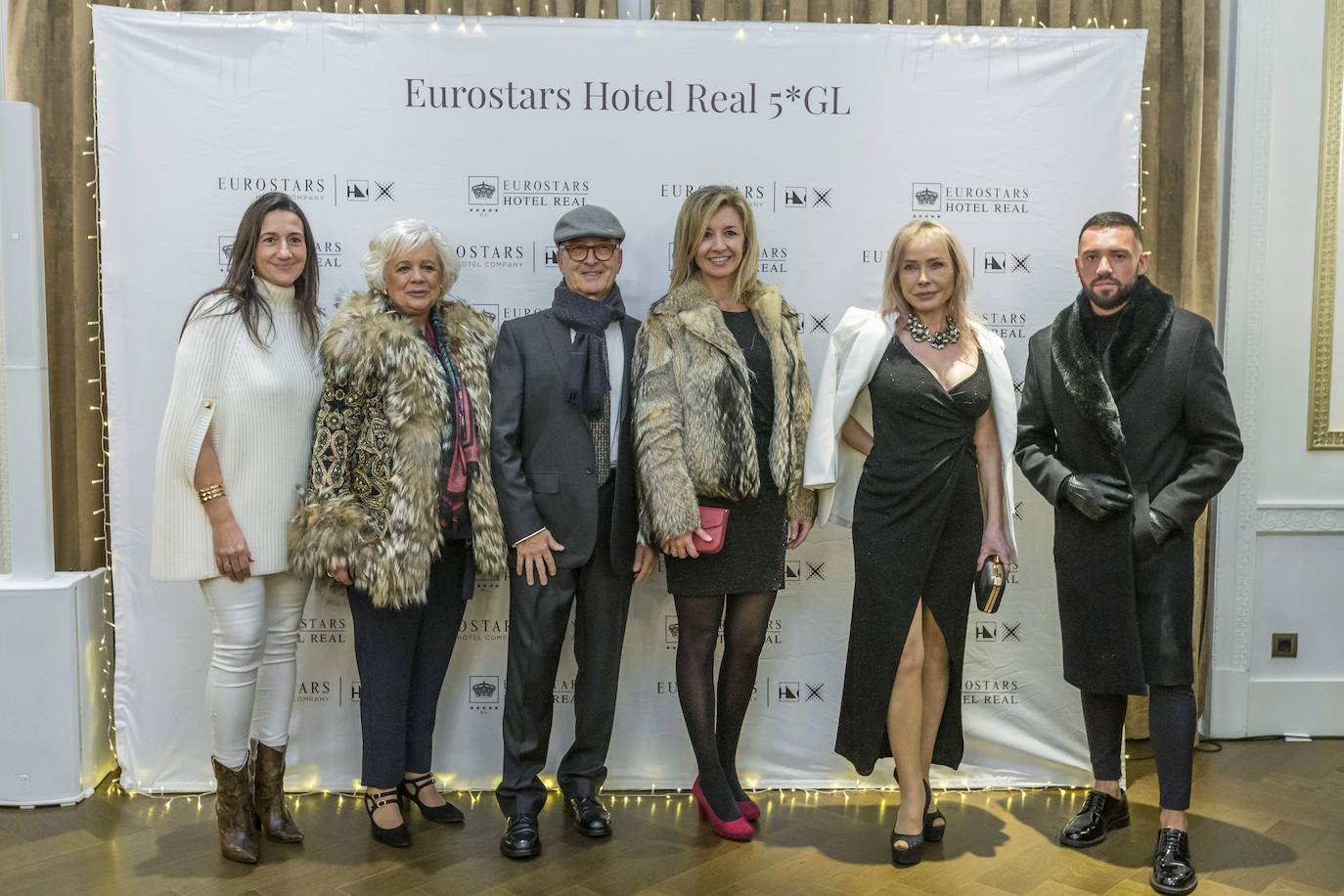 Raquel Menezo, Montse Saiz, Víctor Manuel Martínez, Virginia Martínez, Begoña Gutiérrez y Santiago Martino.